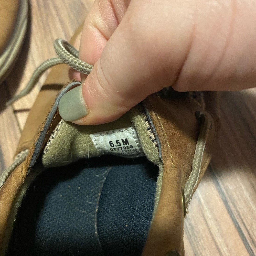 Sperrys - Picture 3 of 4